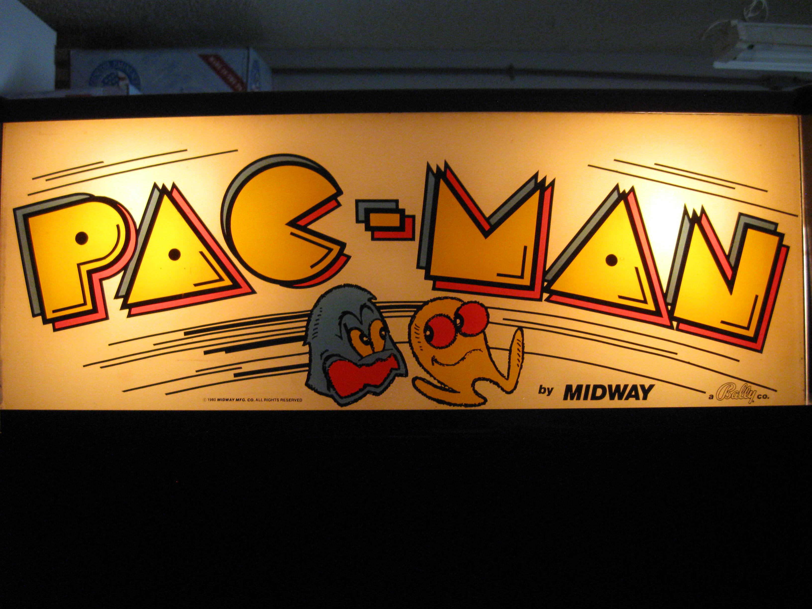 Pac-Man video game by Midway 1981 - Click Image to Close