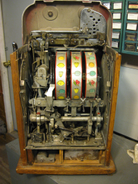 Mills Deuce 2 Wild slot machine 1948